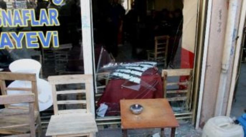 Iğdır&rsquo;da Eşek Kavgası: Biri Polis 6 Yaralı