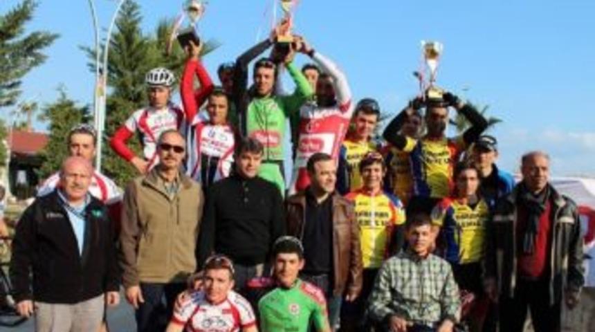 Karaman Belediye Spor Bisiklet Takımı T&uuml;rkiye &Uuml;&ccedil;&uuml;nc&uuml;s&uuml; Oldu