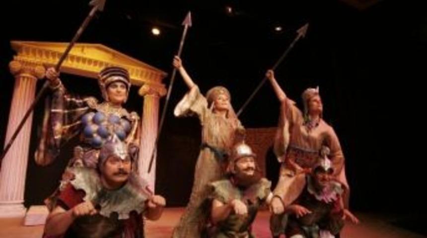 Sevgililer G&uuml;n&uuml;&rsquo;nde &ldquo;aşk Grevi&rdquo; Yeniden Sahneleniyor