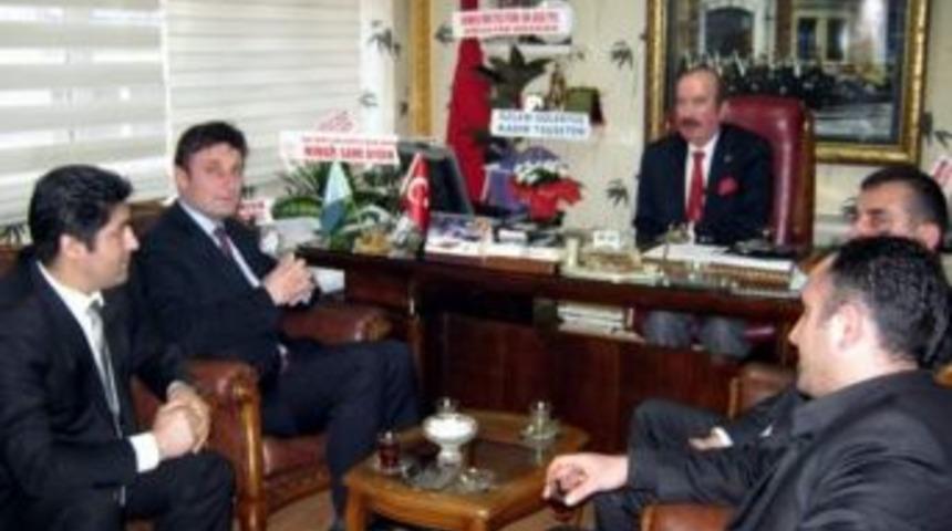 Başkan Demirgil&rsquo;den Yiyecek Maddeleri Odası Başkanı Akg&uuml;l&rsquo;e Ziyaret