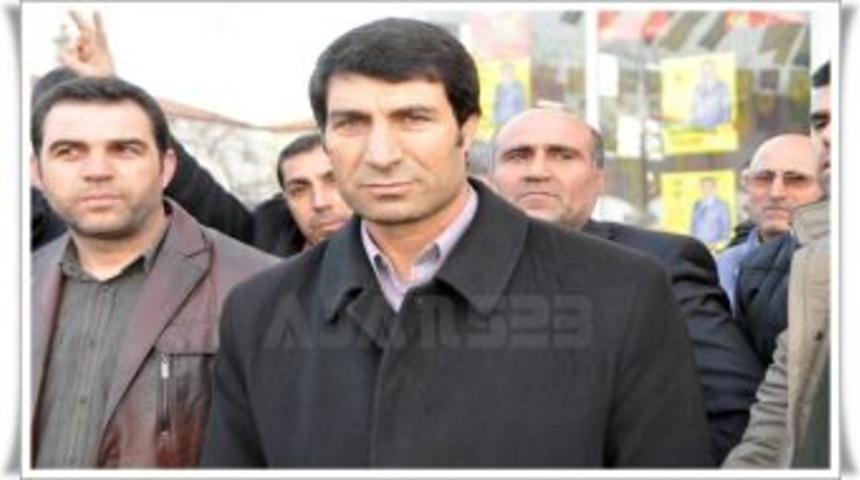 BDP Se&ccedil;im B&uuml;rosuna Taşlı Saldırı