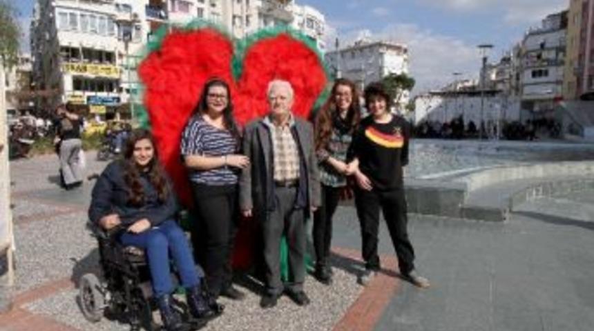 Karşıyaka&rsquo;da 14 Şubat S&uuml;rprizi