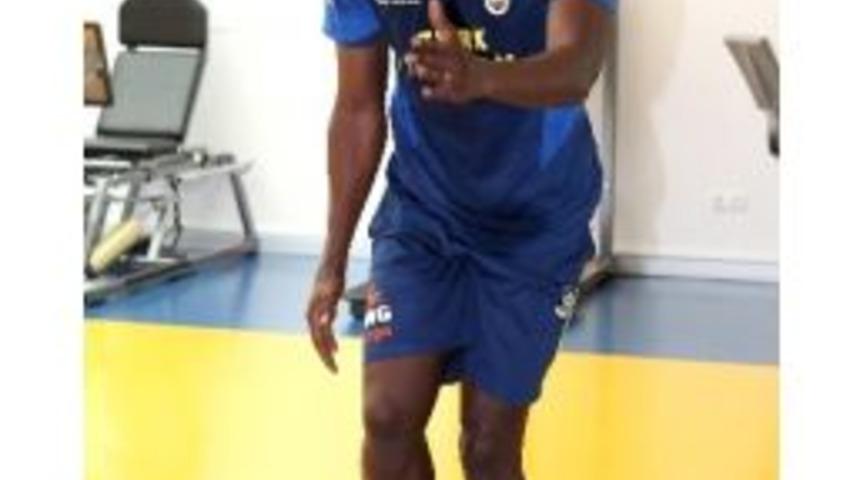 Fenerbah&ccedil;e, Kasımpaşa Ma&ccedil;ı Hazırlıklarını S&uuml;rd&uuml;r&uuml;yor