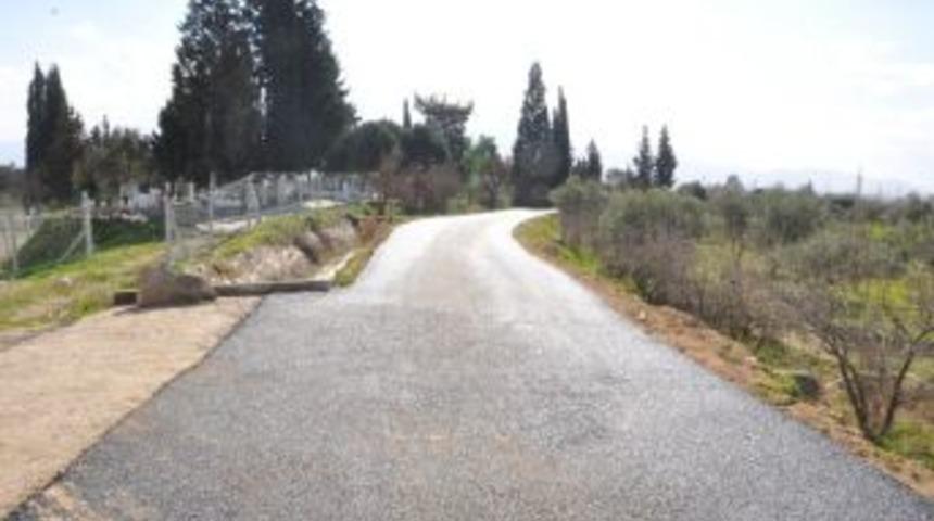 Arslanlı Mezarlığı D&uuml;zenlendi