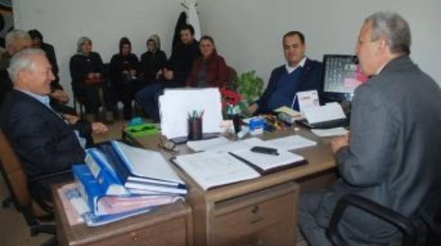 Başkan Adayı Yılmaz &Ouml;ğrencileri Ziyaret Etti