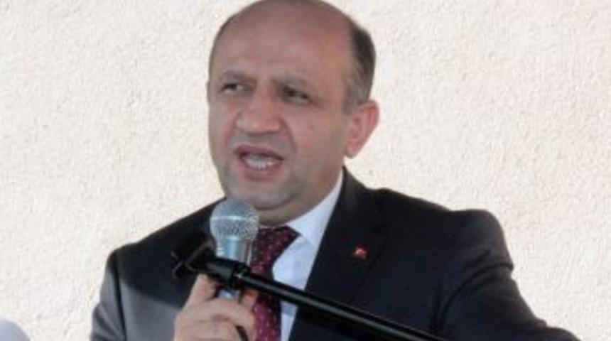 Bakan Işık: "en B&uuml;y&uuml;k Yatırımı Eğitime Yapıyoruz"