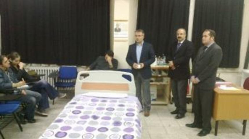 Burhaniye Sağlık Meslek&rsquo;te &Ouml;z&uuml;rl&uuml; Bakım Kursu