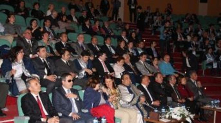 Diploma Koleksiyoneri Rekt&ouml;r 6. Diplomasını Rekt&ouml;r&uuml; Olduğu &Uuml;niversiteden Aldı