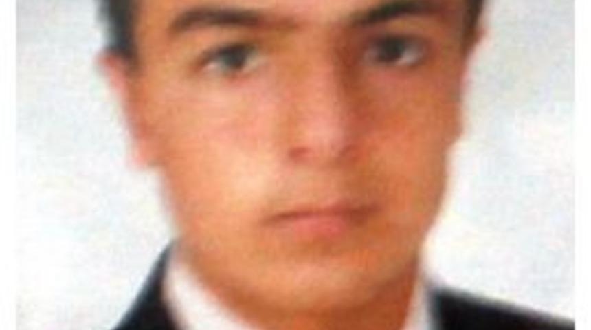 Kazayla Babasını Vurdu