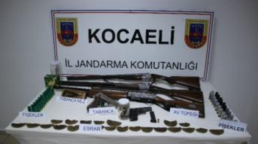 Silah Ka&ccedil;ak&ccedil;ılığı Operasyonu: 8 G&ouml;zaltı