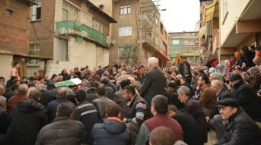 Esrarengiz Şekilde &Ouml;len &Ouml;ğrenci G&ouml;z Yaşları İ&ccedil;inde Son Yolculuğuna Uğurlandı