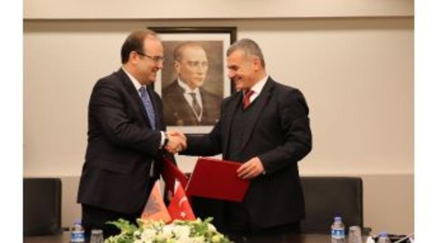 Tika Ve Arnavutluk Cumhuriyeti Sayıştay Başkanlığı Arasında İşbirliği Protokol&uuml;