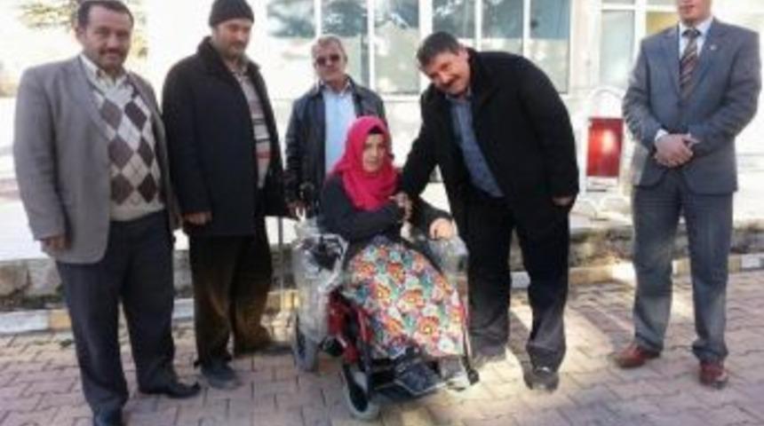 Engelli Gen&ccedil; Kız Ak&uuml;l&uuml; Arabasına Kavuştu