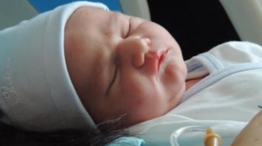 Trakya &Uuml;niversitesi'nin İlk T&uuml;p Bebeği Doğdu