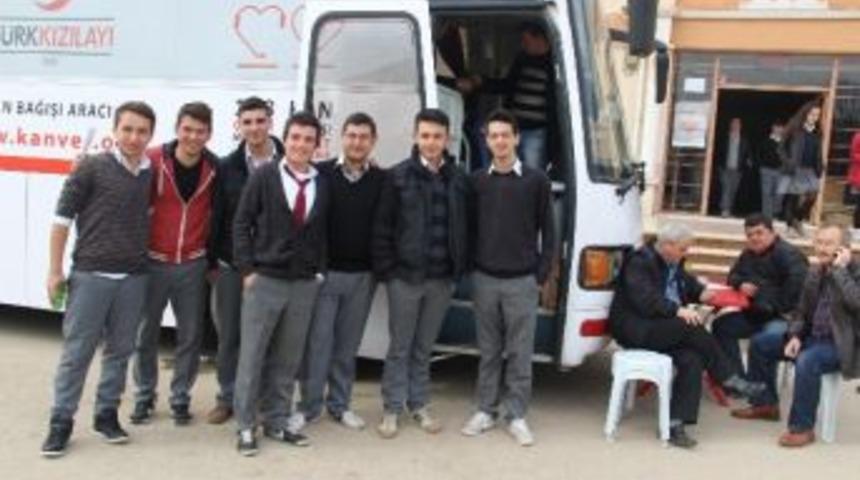 &Ccedil;an Anadolu Lisesi&rsquo;nden Kızılay&rsquo;a 55 &Uuml;nite Kan