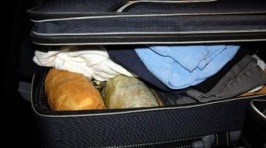 G&uuml;r&uuml;n&rsquo;de 32 Kilo Esrar Ele Ge&ccedil;irildi