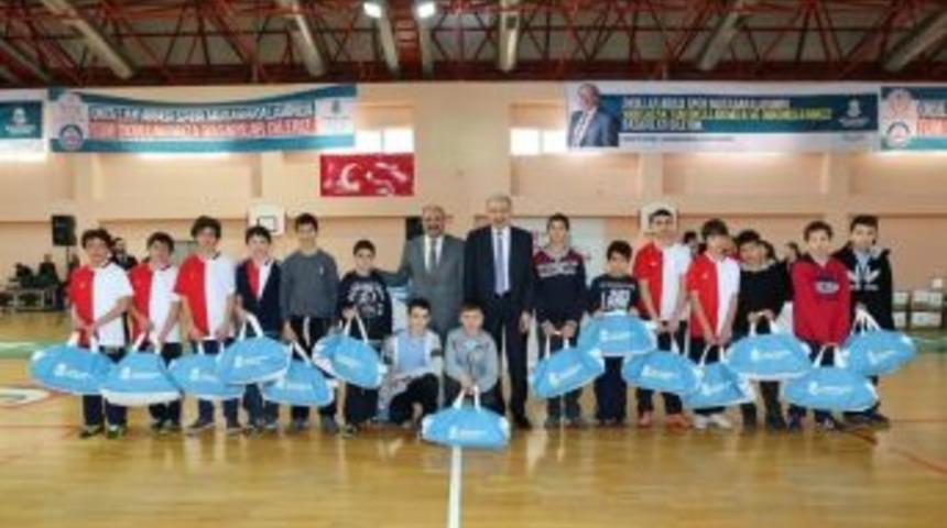 Spor Malzemeleri Başakşehir Belediyesi&rsquo;nden