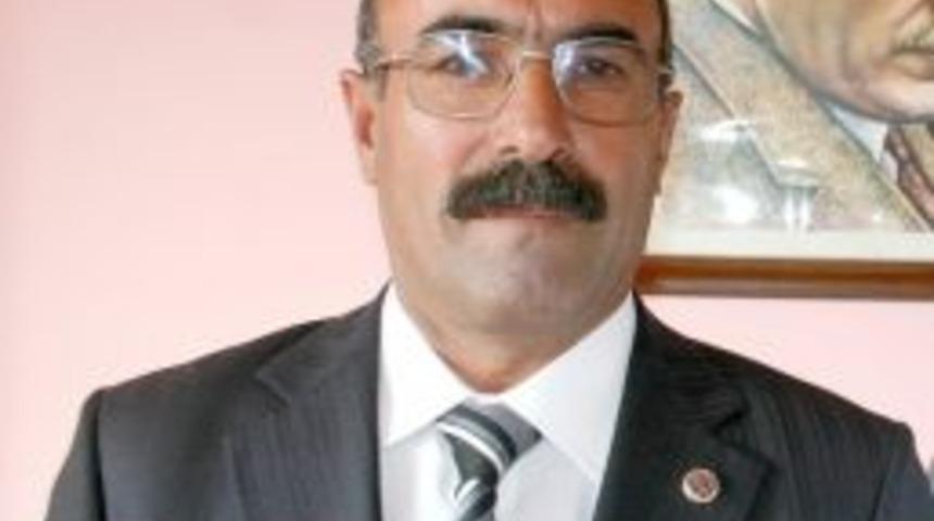 Ak Parti'li Belediye Başkanı İstifa Etti