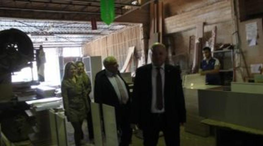 Ko&ccedil;'tan, Ak Parti Efeler Belediye Başkan Adayı Yal&ccedil;ın Pekg&uuml;zel'e S&uuml;rpriz