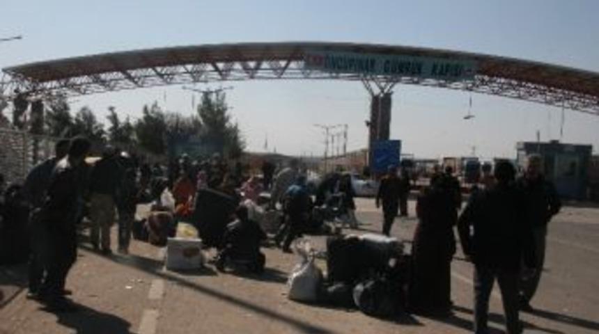 Suriyeliler, G&uuml;venli Liman Olarak G&ouml;rd&uuml;kleri Kilis&rsquo;e Geliyor