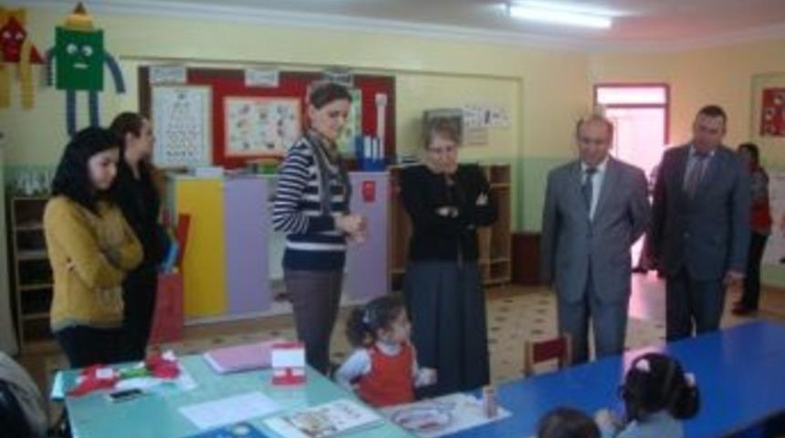 Kaymakam &Ccedil;etin, Anaokulunu Ziyaret Etti