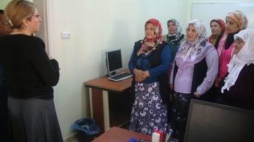 Elbeyli İl&ccedil;esinde Okuma-yazma Seferberliği