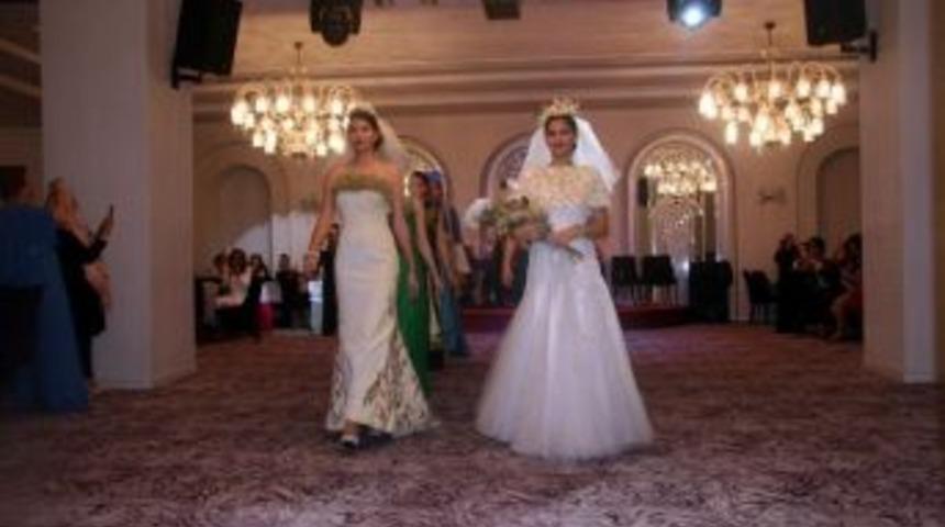 Okullarına Kafeterya Yaptırmak İ&ccedil;in Podyuma &Ccedil;ıktılar