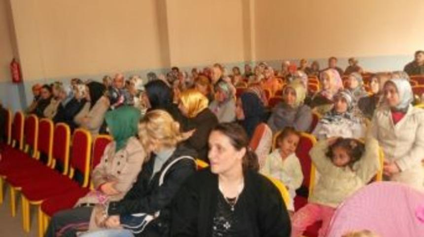 Eser İlkokulu Aileleri Sinemada Buluştu