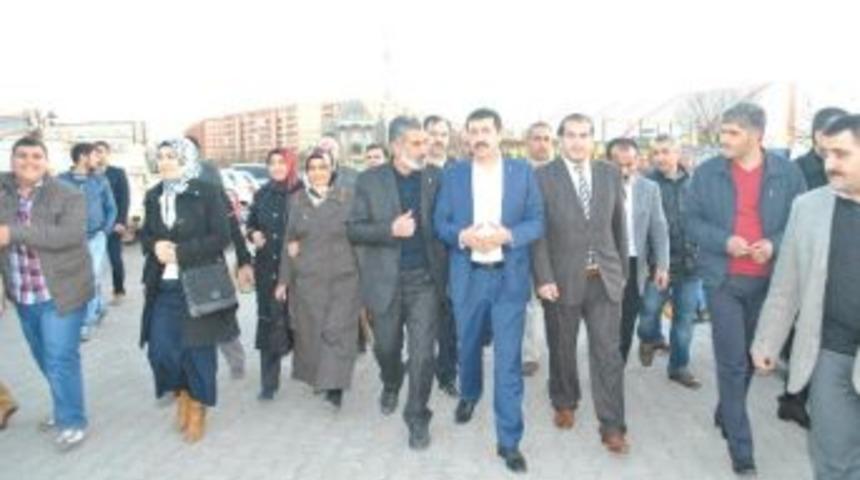 Ekinci, Esnaf Ve Vatandaşın Yoğun İlgisi İle Karşılaştı