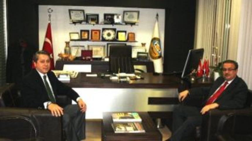 Vali Su, Deskkop7u Ziyaret Etti