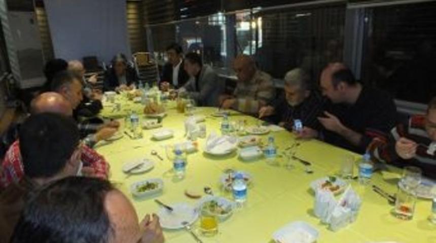 Kıvılcım Dergisi İ&ccedil;in Toplandılar