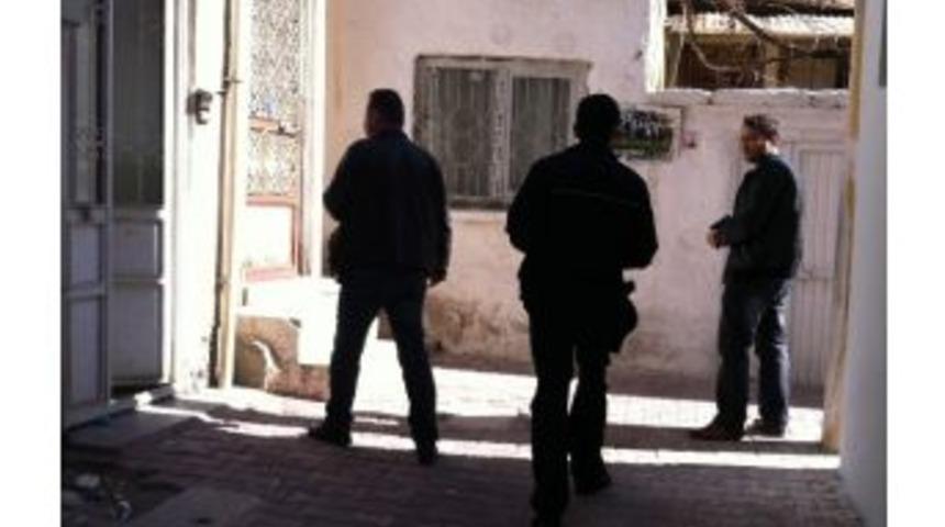 Dolandırıcılık Yaptığı İddia Edilen 2 Şahıs Yakalandı