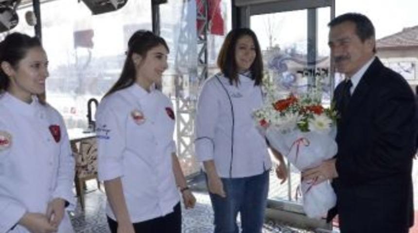 Işıklar Mahallesi Kadınlarından Ata&ccedil;&rsquo;a Ziyaret