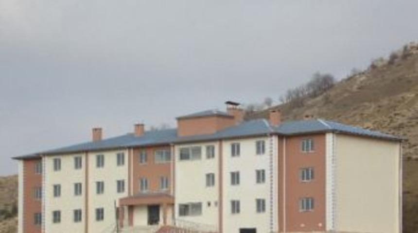 &Ouml;mer Aybak &Ouml;ğrenci Yurdu İnşaatı Tamamlandı