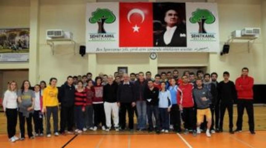 Şehitkamil&rsquo;de 1. Kademe Basketbol Antren&ouml;rl&uuml;k Kursu Başladı