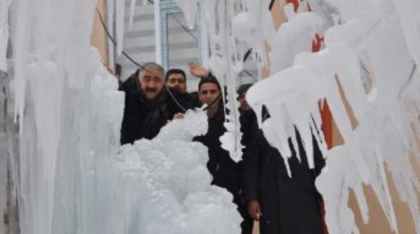 Muş Buz Kente D&ouml;nd&uuml;