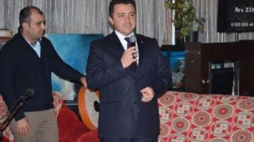 Ak Gen&ccedil;ler Moral Depoladı