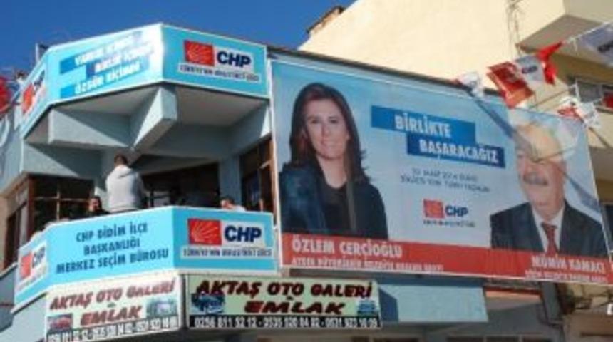 Didim Chp&rsquo;de Kamacı Afişleri S&ouml;k&uuml;ld&uuml;