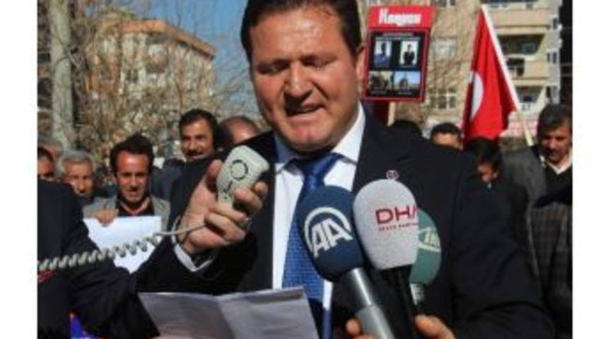 Korucular &Ccedil;&ouml;z&uuml;m S&uuml;resinde &Ouml;len Korucular İ&ccedil;in Eylem Yaptı