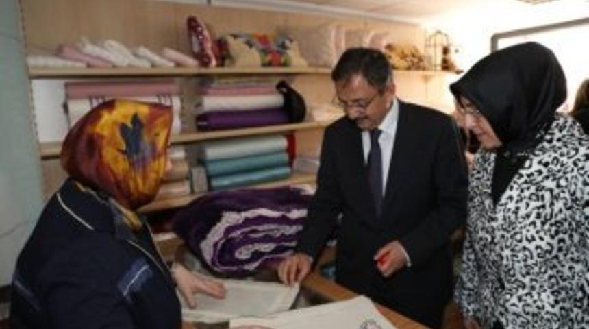 &Ouml;zhaseki Kadınlara Hitap Etti