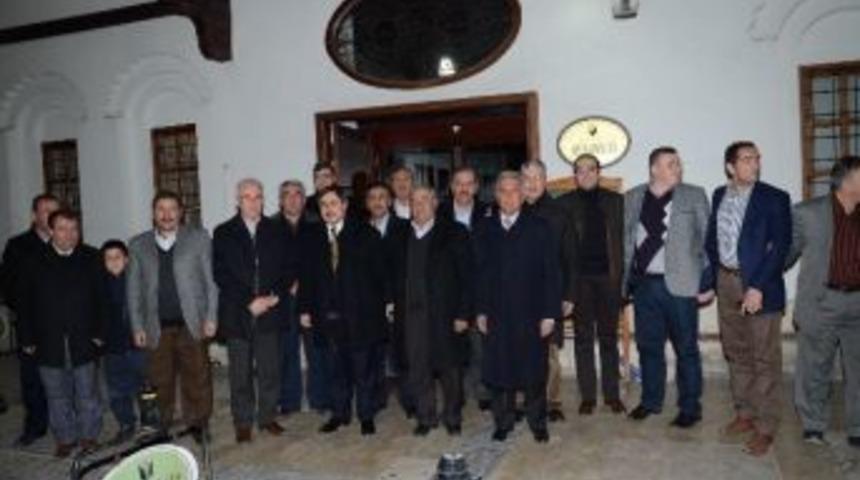 Eser, İş Adamlarıyla Bir Araya Geldi