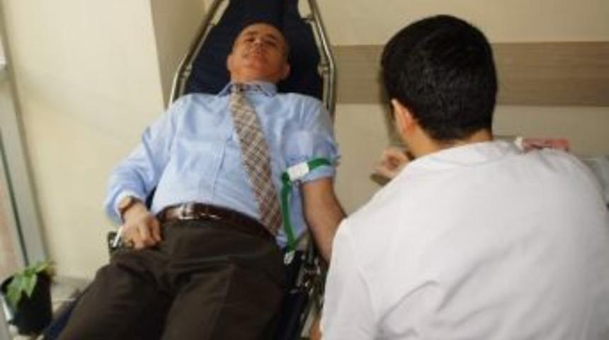 Emniyet &Ccedil;alışanları, Kan Bağışında Bulundu