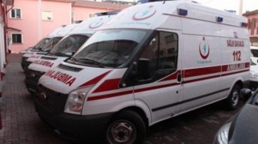 5 Ambulans Sağlık &Ccedil;alışanlarına Teslim Edildi