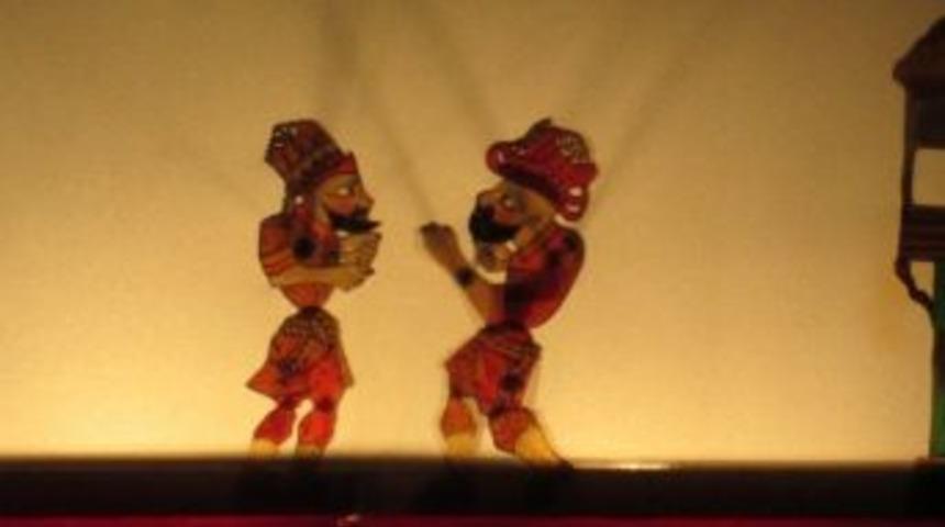 Sosyal Hizmet Merkezinde &Ccedil;ocuklara G&ouml;lge Oyunu