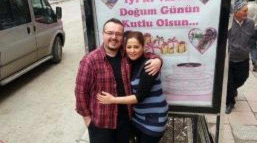 (&ouml;zel Haber) Sevgililer G&uuml;n&uuml;nde Eşine &Ccedil;ifte S&uuml;rpriz Yaptı