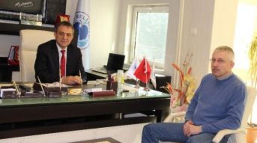 Yomra Belediye Başkanı Sağıroğlu&rsquo;na Alman Askerlerden Plaket