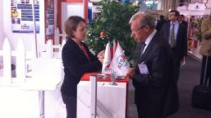 Berlin&rsquo;de Antalya Domatesine Yoğun İlgi