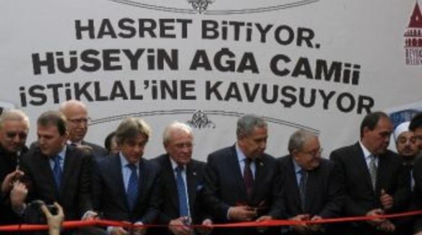 H&uuml;seyin Ağa Camii&rsquo;ne Nazım Hikmetli A&ccedil;ılış