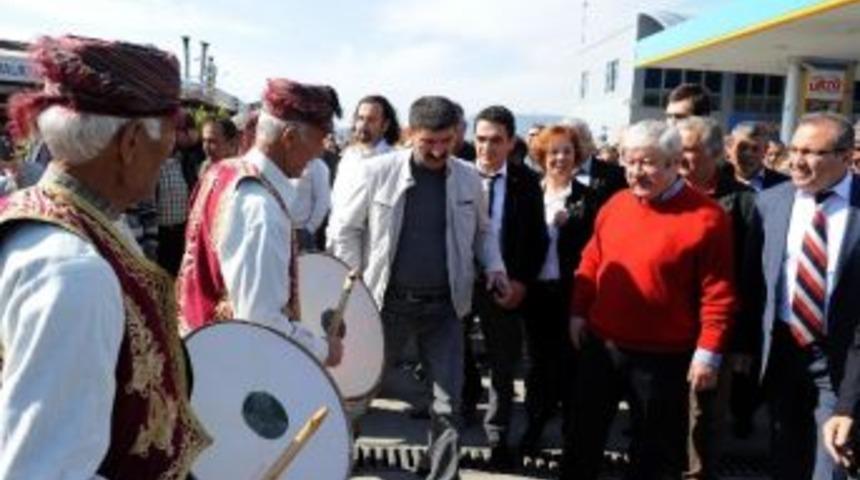 Yerel Se&ccedil;imlere Doğru