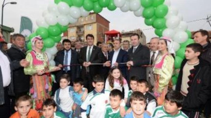 Kemer&ccedil;eşme Meydanı Ve &Ccedil;ocuk Parkı A&ccedil;ıldı